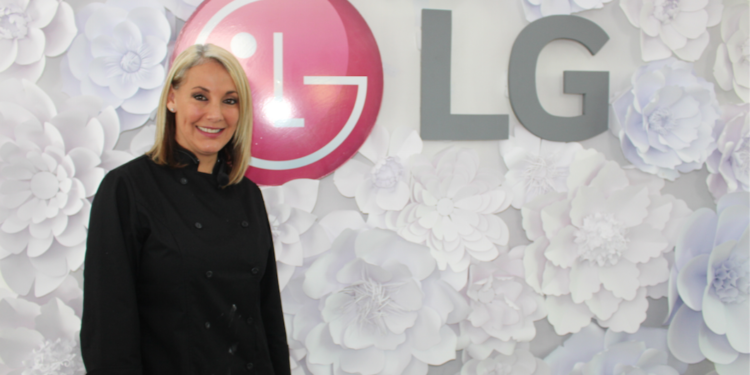 LG Electronics presentó su nueva línea de estufas de gas y microonadas NeoChef ™