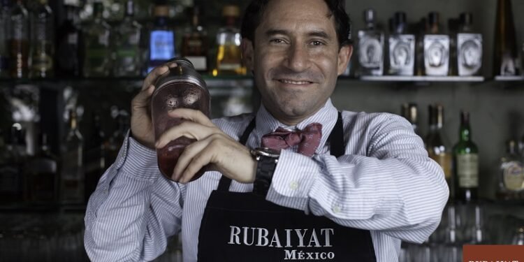 Rubaiyat presenta su coctelería a cargo del mixólogo Pablo Jaimes