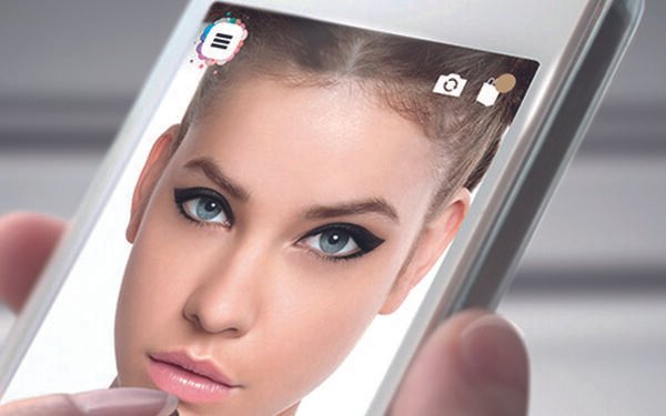 Makeup Genius: el primer simulador de maquillaje 