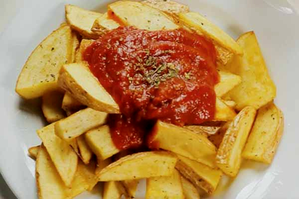 Papas a la Bolognesa, otro snack para compartir viendo el Super Bowl LV con la familia