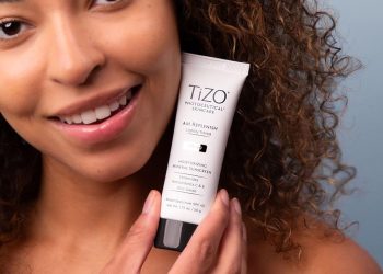 New Year, New Obsession! Renueva tu piel con el nuevo Tizo AM Replenish Tinted SPF 40