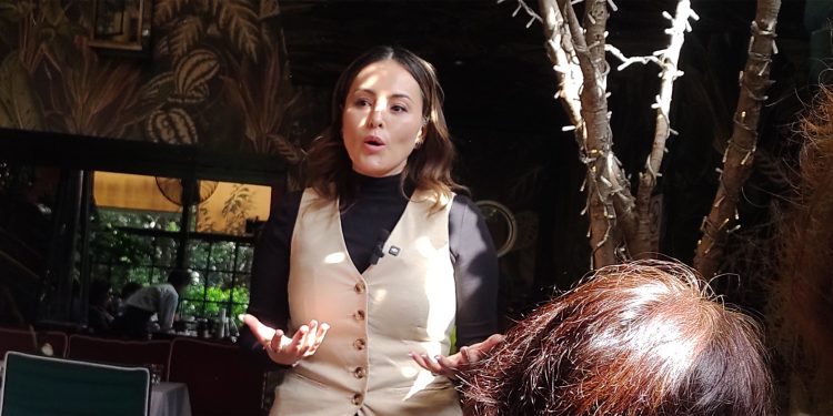 Cinthia Holguín: Revoluciona la belleza con LatinBrows y Brows Couple