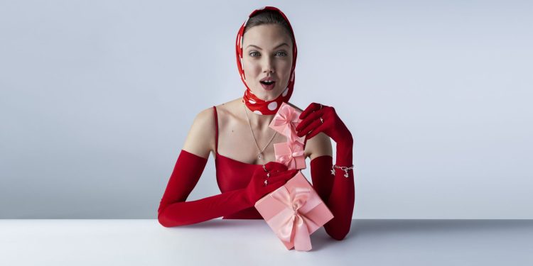 Pandora y Disney conmemoran 10 años de colaboración con una colección seleccionada de los más vendidos