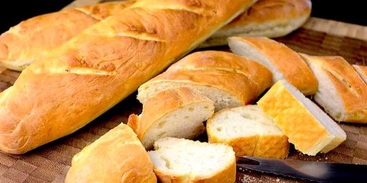 La Baguette: Un icono de la panadería francesa
