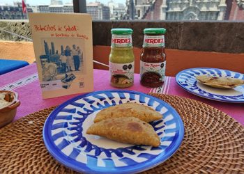 El fanzine Pedacitos de sabor: Un recetario de rancho de la valedora Emy, se suma al acervo de Fundación Herdez