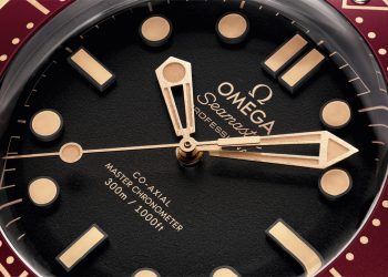 El OMEGA Seamaster Diver 300M en Bronze Gold y Burdeos
