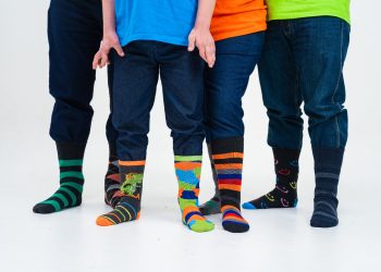 Soriana e Instituto Down MTY promueven la inclusión con la campaña «Calcetines Diferentes»