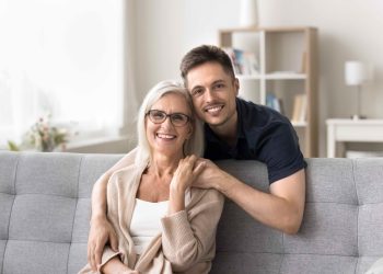 Invertir en vivienda, un regalo que construye bienestar, autonomía y calidad de vida para las madres