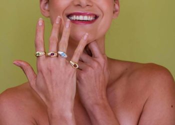 La tendencia de las joyas genderless y cómo portarlas en libertad