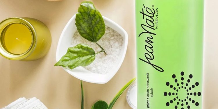 Jean Naté presenta su icónica frescura renovada con un nuevo legado: Una fragancia clásica que no pasa de moda