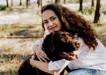 Día Mundial del Perro: Conoce 3 hábitos cotidianos que requieren más prevención de la que imaginas