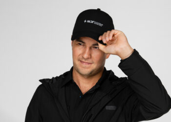 Checo Pérez x MAJA: La colección que une velocidad, estilo y orgullo mexicano