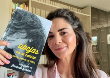 Fernanda Gamboa lanza el documental «Los Alborotados» con apariciones de Billy Rovzar, Omar Chaparro y Lucy Chaparro y el libro «Abejas en mi cabeza, mi historia viviendo con TDAH»