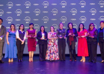 Noche de excelencia, ocho mujeres científicas son premiadas en la edición 2025: «Para las Mujeres en la Ciencia»
