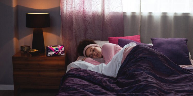 El ciclo menstrual y el descanso: Por qué cambia la calidad del sueño y cómo mejorarlo