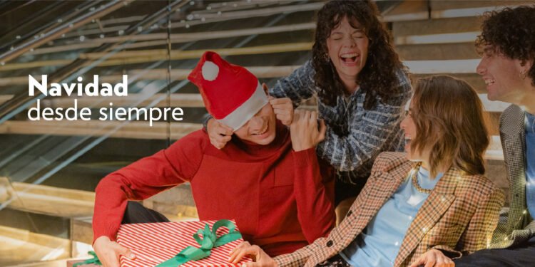 Plaza Satélite se transforma en un lugar lleno de magia, tradición y alegría navideña