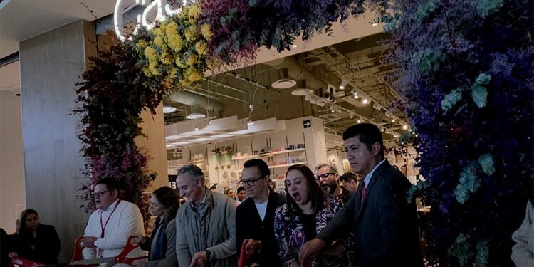 Casaideas celebró aperturas casi simultáneas en Chile, Perú y México, llegando a mas de 100 tiendas