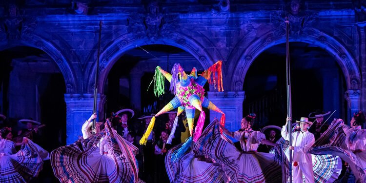 Llega al Castillo de Chapultepec «Navidades en México», presentada por el Ballet Folklórico de México de Amalia Hernández