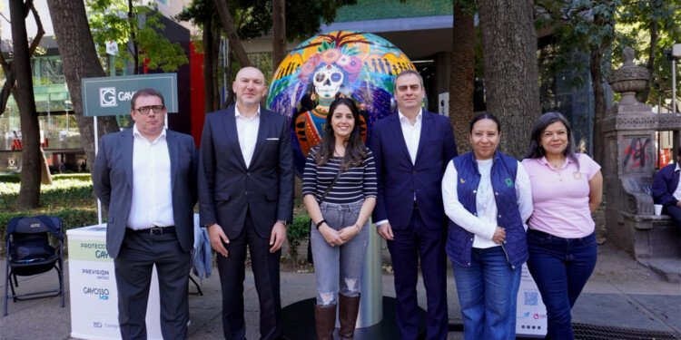 Gayosso presenta «Esfera de la Memoria» en la Ruta de Empresas, un punto de encuentro para la reflexión y la conexión emocional