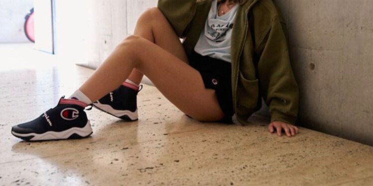 Eleva el juego con los Rally Pro de Champion, el tenis insignia de la marca