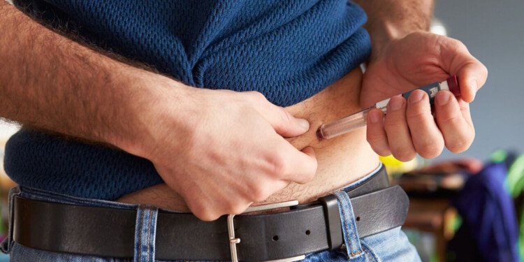 Importante no reutilizar agujas y jeringas en la aplicación de insulina