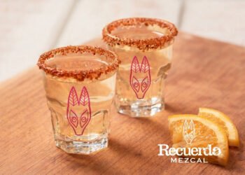 Febrero se brinda en compañía: Mezcal El Recuerdo, el sabor de celebrar juntos