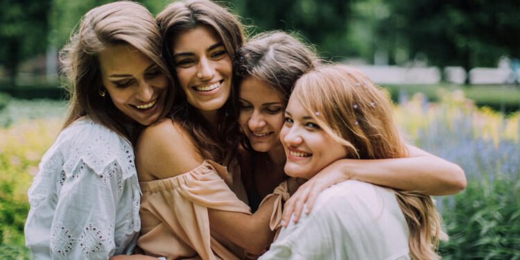 Este 8 de marzo: Cinco hábitos que hacen más ligera la vida de las mujeres en movimiento