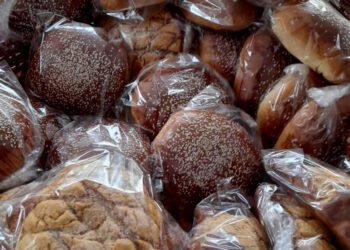 De Hidalgo para la CDMX: JLaen Tradicional y sus icónicos cocoles gigantes