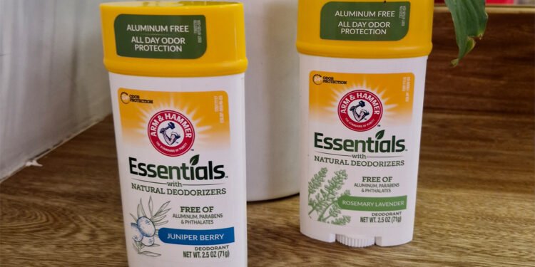 Arm & Hammer presenta el nuevo aroma de su desodorante Essentials «Vainilla Sándalo» aliado natural para un estilo de vida activo