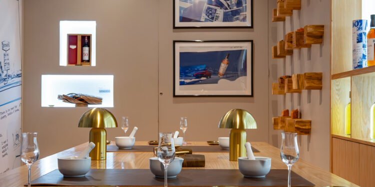 The Macallan presenta una nueva pop-up en el Palacio de Hierro Polanco, inspirada en Diamonds are Forever