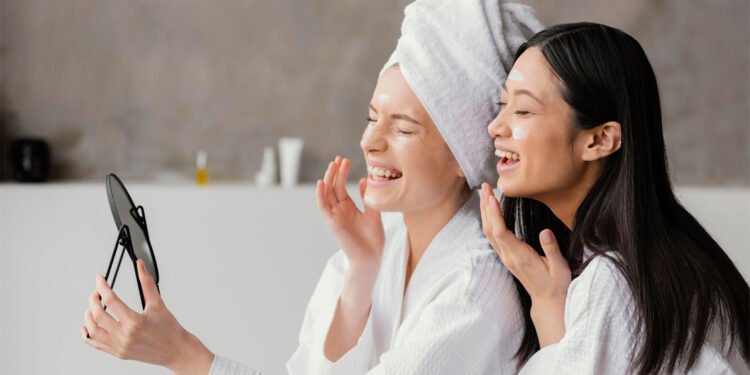 ¡No olvides el FPS! ¿Cómo cuidar tu piel estas vacaciones?