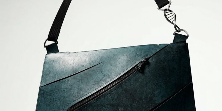 Presentan el primer bolso de lujo de cuero de T-Rex diseñado por Enfin Levé