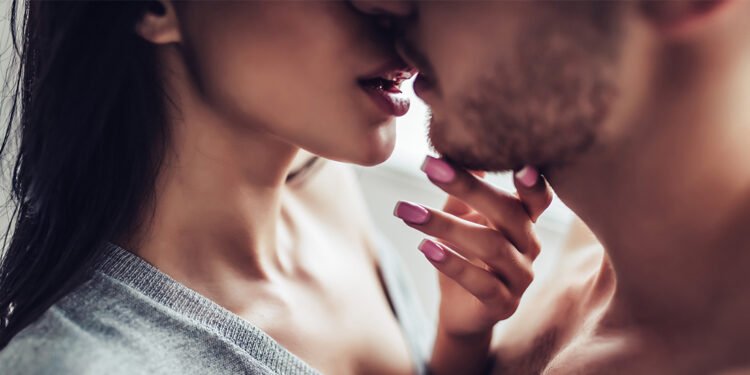 Día Internacional del Beso: ¿Besos por placer o por rutina?