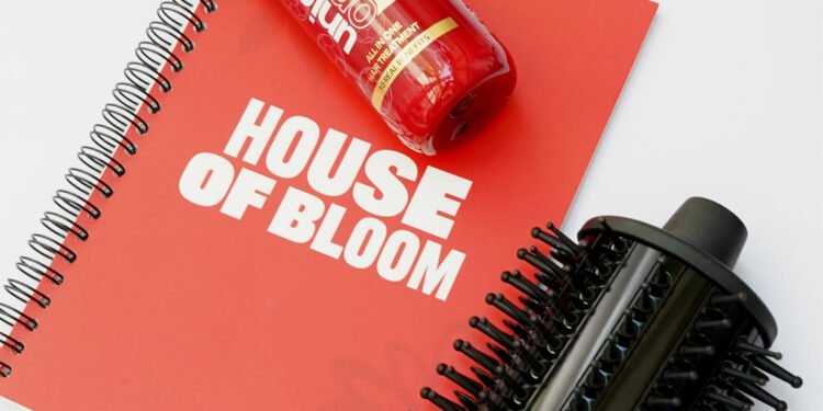 Revlon Hair Tools presenta «House of Bloom»