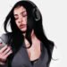 Charli XCX se une a Nothing como la primera embajadora global de marca y accionista