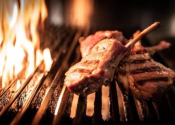 VSVIO celebra el Día del Padre con fuego, sabor y legado: una nueva era para la cocina a la brasa