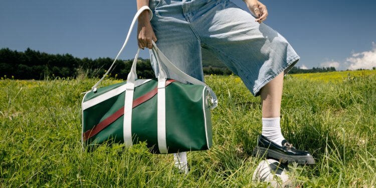 La Duffle Bag de OKA se viste de México en una edición limitada
