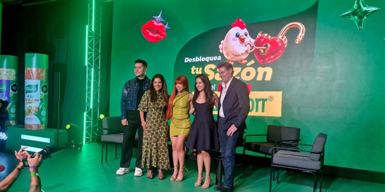 Knorr «desbloquea tu sazón» con solo «agitar, espolvorear y disfrutar con SazoKnorr®»