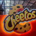 CH.A.R Cheetos Assistan Referee de Cheetos® el nuevo árbitro que viene lleno de dedos manchados de queso