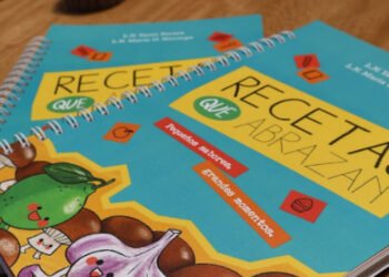 «Recetas que abrazan: pequeños sabores, grandes momentos»: Un recetario pensado para transformar el tiempo en familia a través de la cocina