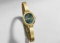 GUESS WATCHES | Back to school, back to style: El reloj que define tu regreso a la rutina