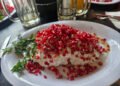 Continua la tradición del chile en nogada de 1 kg de Don Lázaro, El Viajero con su receta única de más de 30 ingredientes