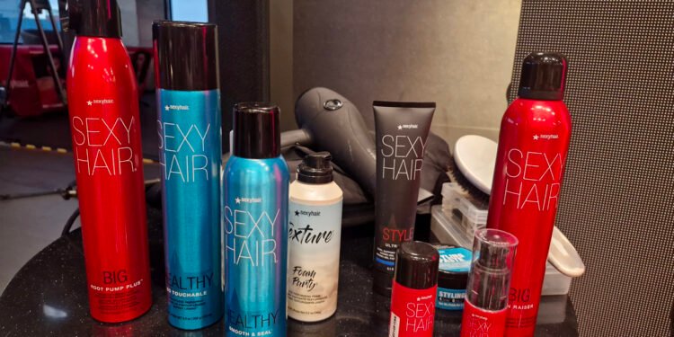 SEXYHAIR ha regresado a México para conquistar las cabelleras en su relanzamiento en una noche de glamour