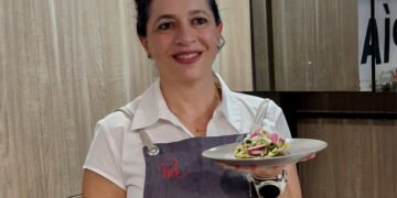 ELGOURMET presenta Simplemente Pía, la serie que celebra menos perfección, más autenticidad y más ganas de disfrutar