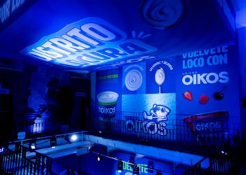 Llega Distrito Locura Oikos, el lugar donde la pasión por el yoghurt griego cobra vida