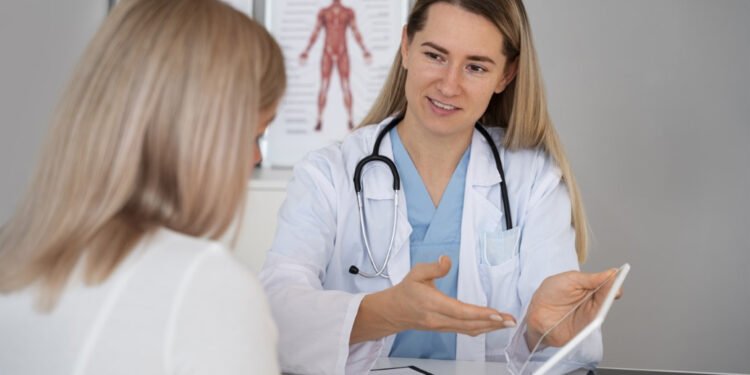 Tu consultorio, tu empresa | De médico a médico emprendedor exitoso