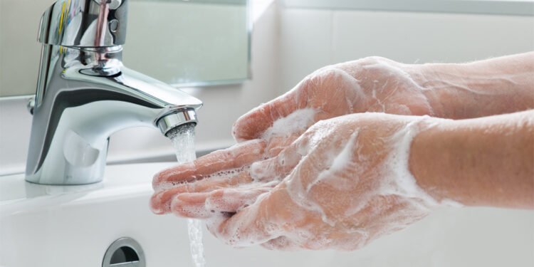 De una mano a otra: cómo cortar una cadena de contagios